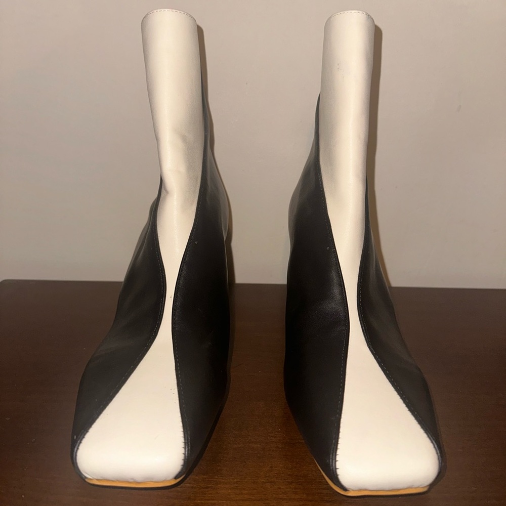 New Black & White Boots. Size 9